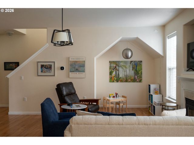 604 SPRINGTREE Ln, West Linn, OR 97068