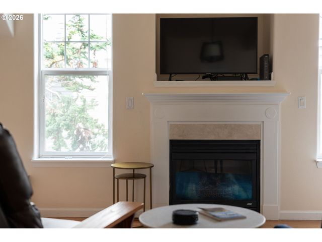 604 SPRINGTREE Ln, West Linn, OR 97068