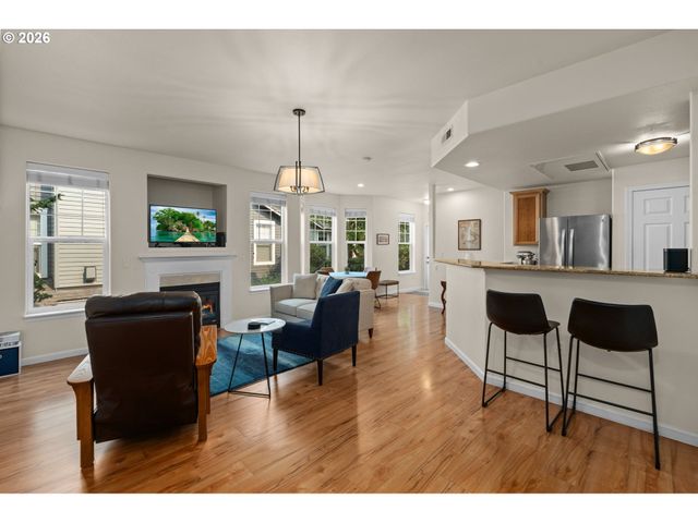 604 SPRINGTREE Ln, West Linn, OR 97068