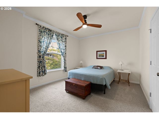604 SPRINGTREE Ln, West Linn, OR 97068