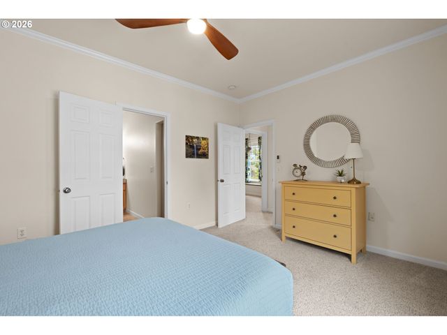 604 SPRINGTREE Ln, West Linn, OR 97068