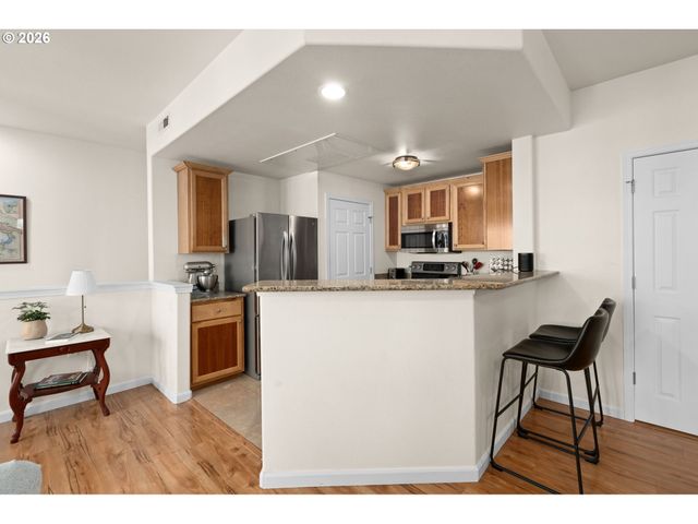 604 SPRINGTREE Ln, West Linn, OR 97068
