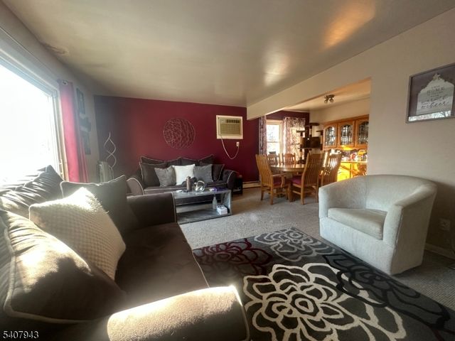 135 Jay Ave, Lyndhurst Twp., NJ 07071