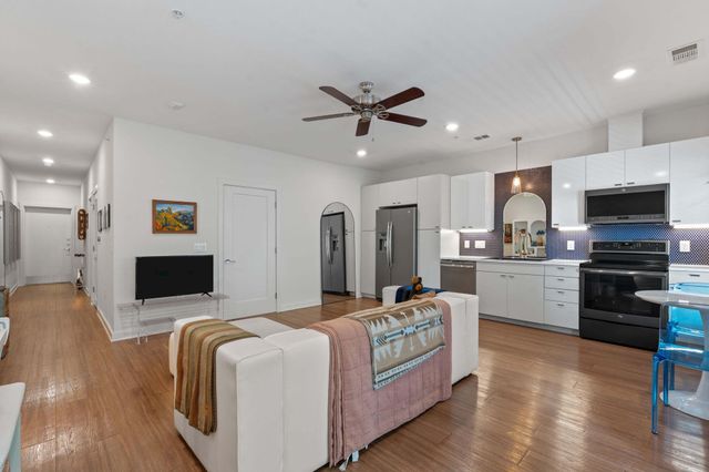 4361 S Congress Ave 322, Austin, TX 78745