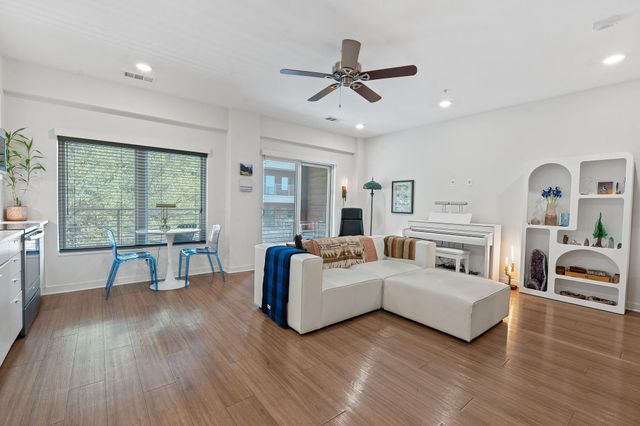 4361 S Congress Ave 322, Austin, TX 78745