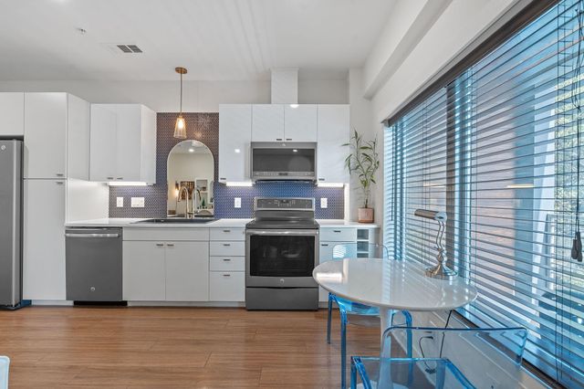 4361 S Congress Ave 322, Austin, TX 78745