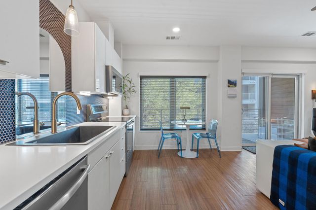 4361 S Congress Ave 322, Austin, TX 78745