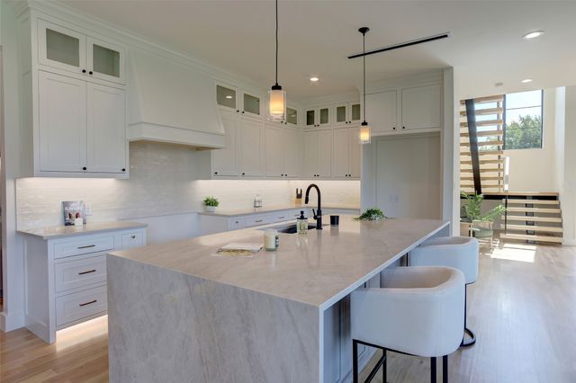 9327 Midway Road, Dallas, TX 75220
