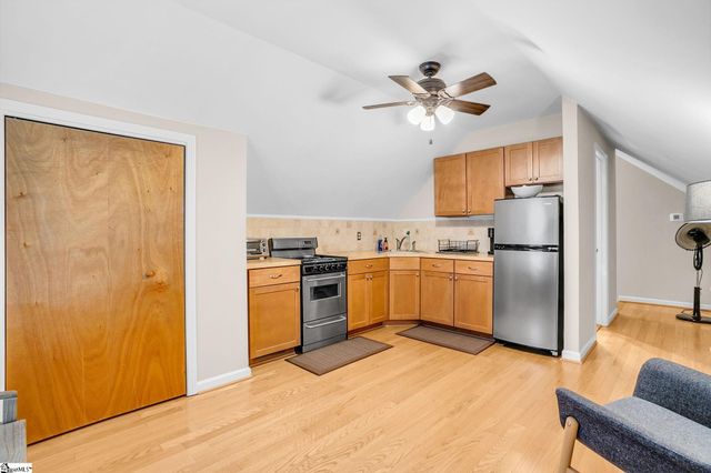 126 Chessington Lane, Simpsonville, SC 29681