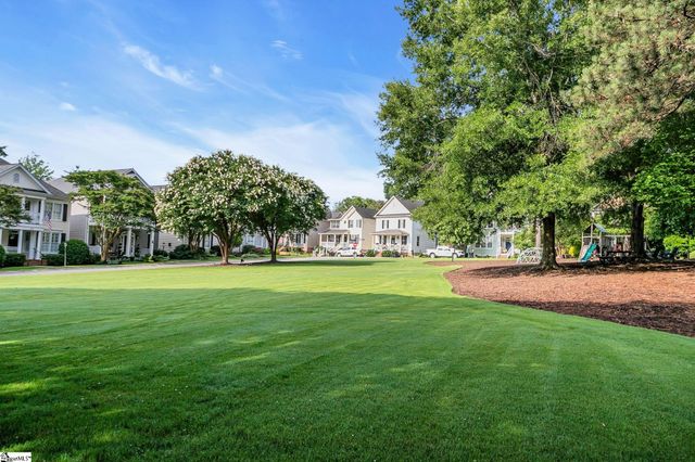 126 Chessington Lane, Simpsonville, SC 29681
