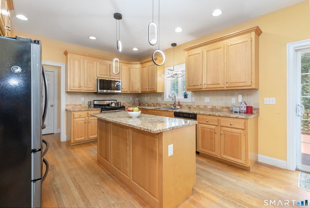347 Lakeside Road, Southbury, CT 06488