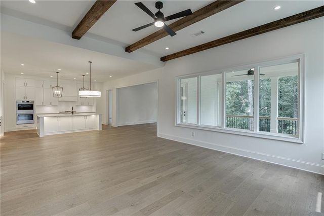 2975 N Bogan Road NE, Buford, GA 30519