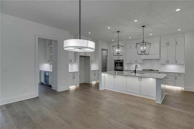 2975 N Bogan Road NE, Buford, GA 30519