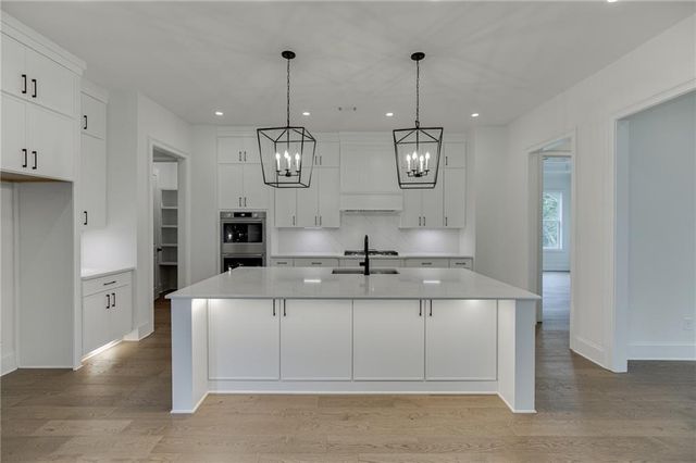 2975 N Bogan Road NE, Buford, GA 30519