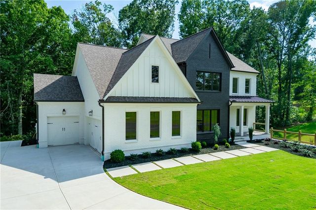 2975 N Bogan Road NE, Buford, GA 30519