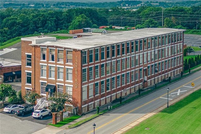 2975 N Bogan Road NE, Buford, GA 30519
