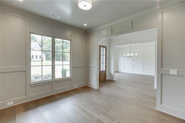 2975 N Bogan Road NE, Buford, GA 30519