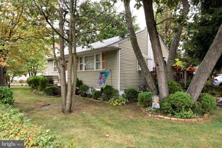 40 W EVANSON AVE, Pine Hill, NJ 08021
