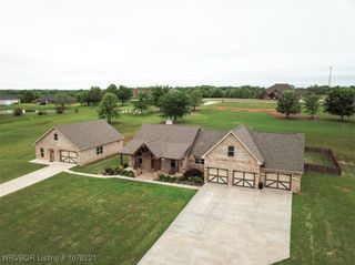 111352 S 4758 Road, Muldrow, OK 74948