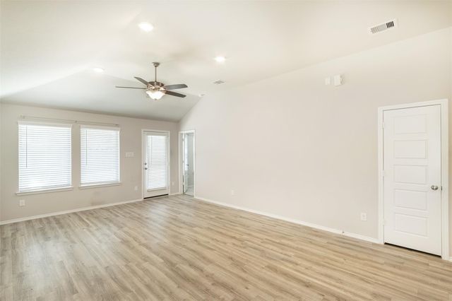 445 Camas Creek Lane, Magnolia, TX 77354