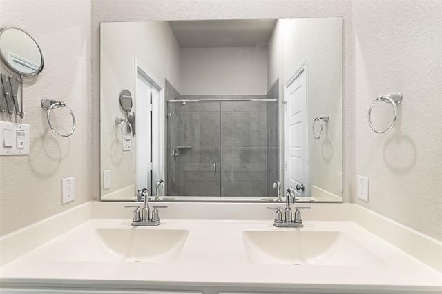 445 Camas Creek Lane, Magnolia, TX 77354