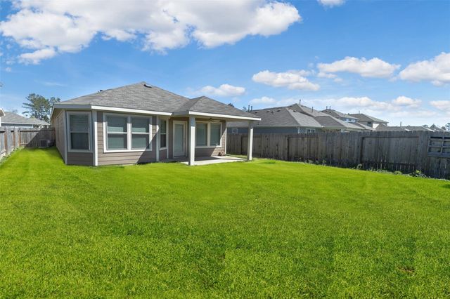 445 Camas Creek Lane, Magnolia, TX 77354