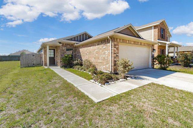 445 Camas Creek Lane, Magnolia, TX 77354