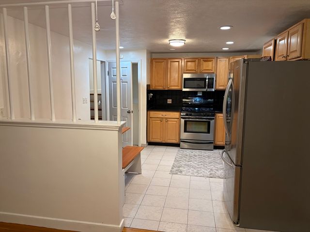 7 Charity Ln, Dedham, MA 02026