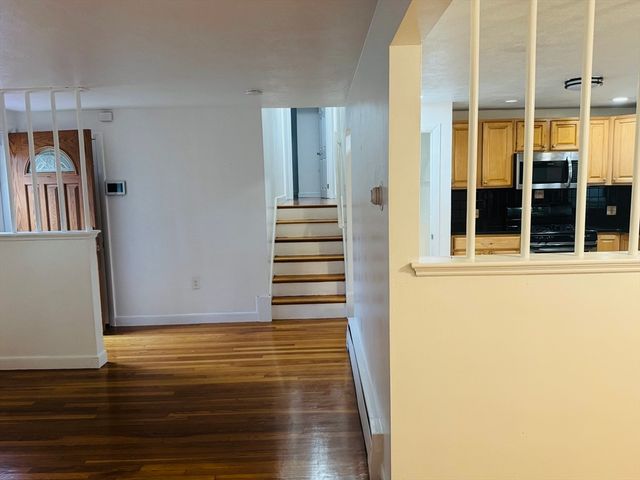 7 Charity Ln, Dedham, MA 02026