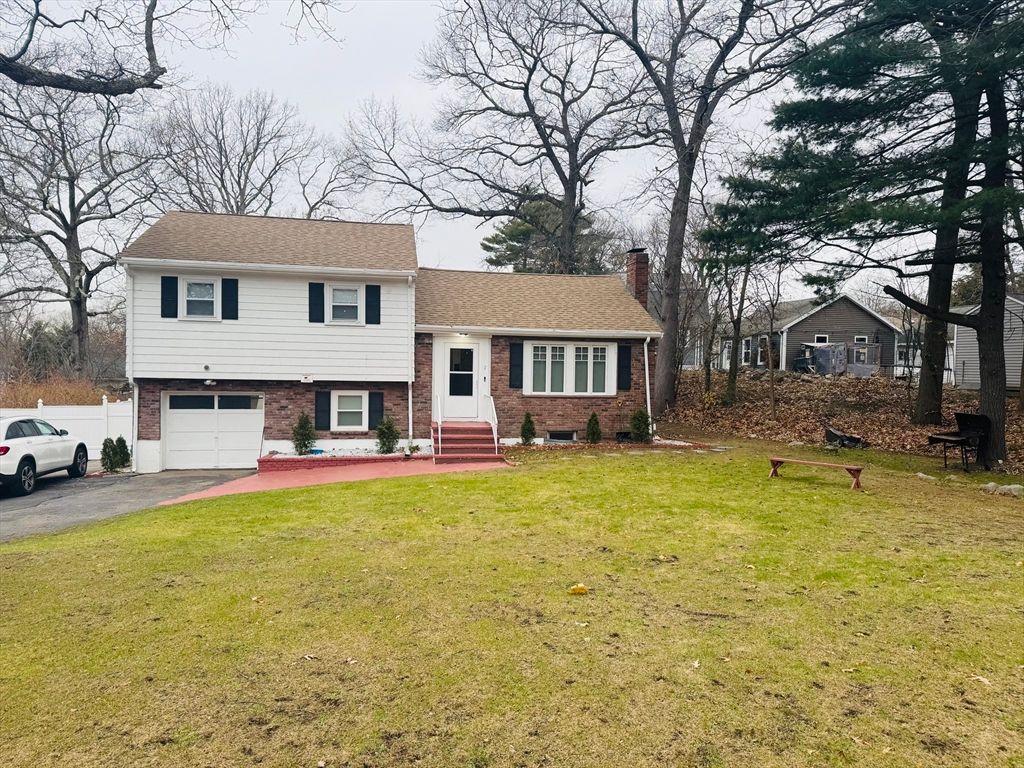 7 Charity Ln, Dedham, MA 02026