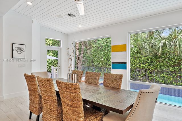 2605 Natures Way, Palm Beach Gardens, FL 33410