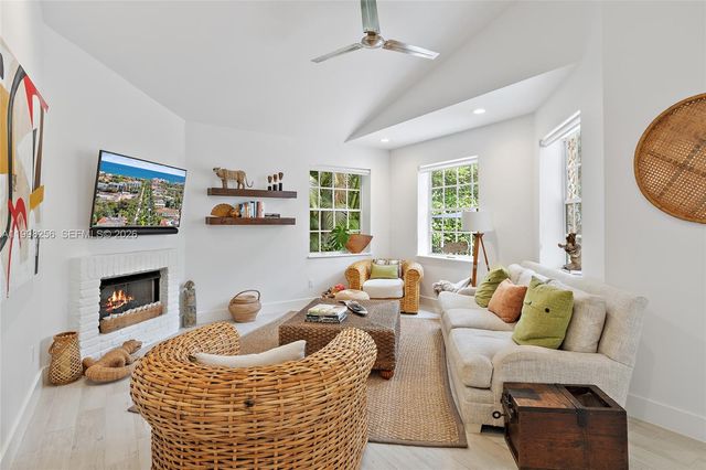 2605 Natures Way, Palm Beach Gardens, FL 33410