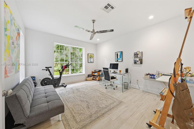 2605 Natures Way, Palm Beach Gardens, FL 33410