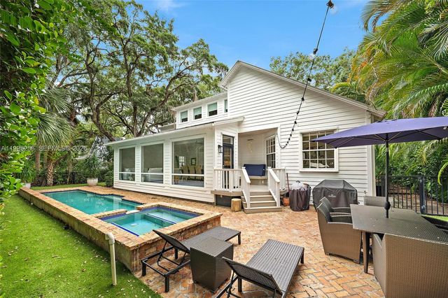 2605 Natures Way, Palm Beach Gardens, FL 33410