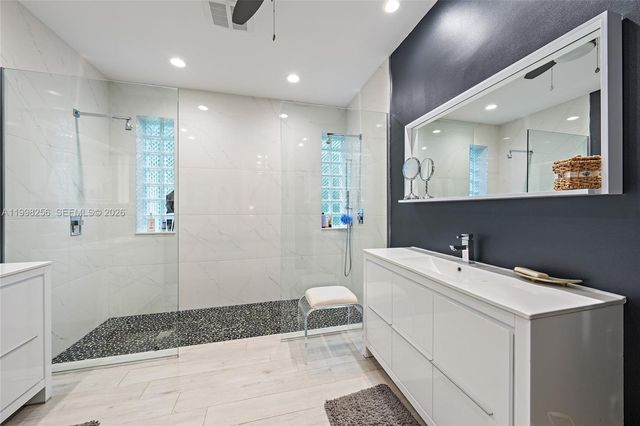 2605 Natures Way, Palm Beach Gardens, FL 33410