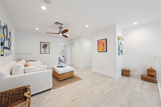 2605 Natures Way, Palm Beach Gardens, FL 33410