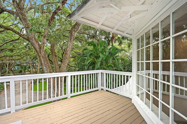 2605 Natures Way, Palm Beach Gardens, FL 33410