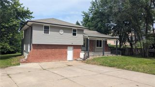 2005 N Plymouth Road, Independence, MO 64058