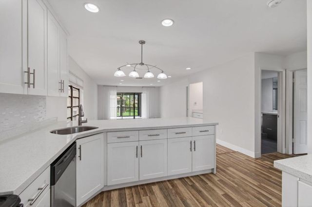 8536 Casa Del Lago 49-B, Boca Raton, FL 33433