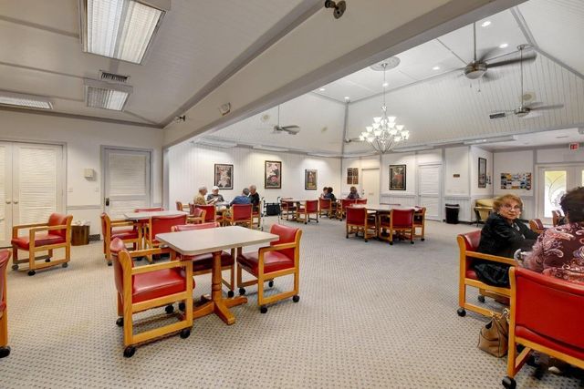 8536 Casa Del Lago 49-B, Boca Raton, FL 33433