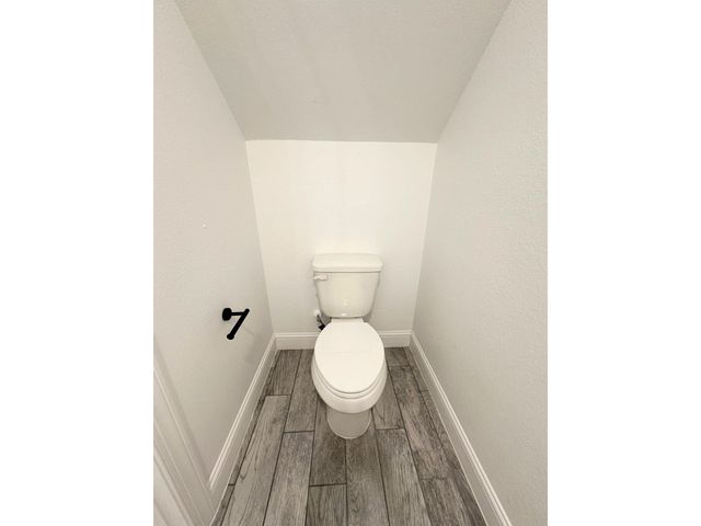 7710 Darnay Drive A, Houston, TX 77033