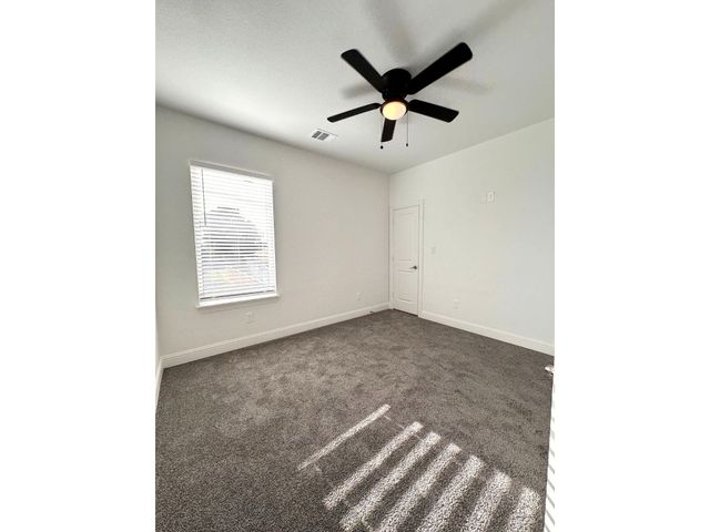 7710 Darnay Drive A, Houston, TX 77033