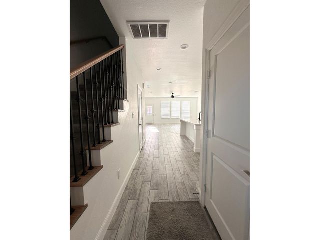 7710 Darnay Drive A, Houston, TX 77033