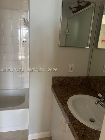 19601 E Country Club Dr 7603, Aventura, FL 33180