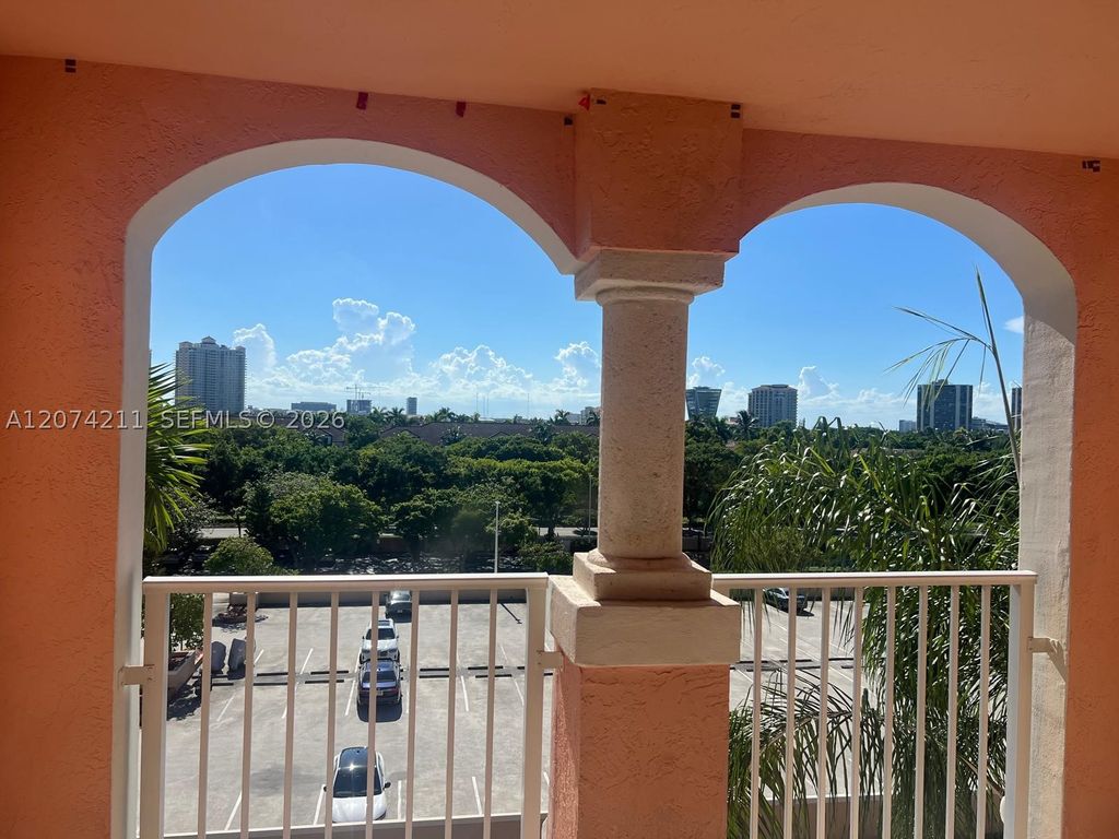 19601 E Country Club Dr 7603, Aventura, FL 33180