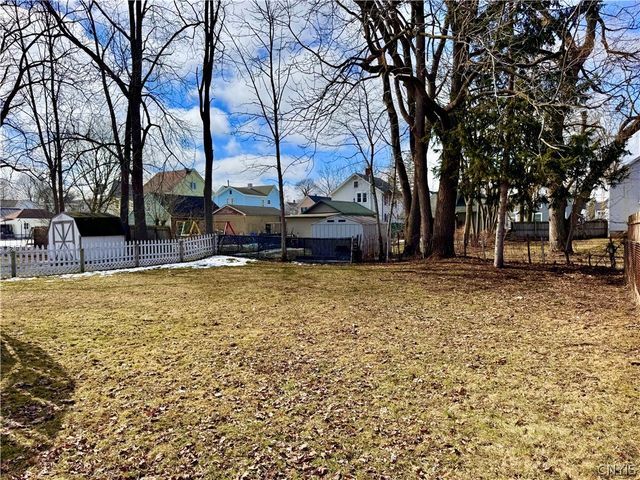 17 Mattie Street, Auburn, NY 13021