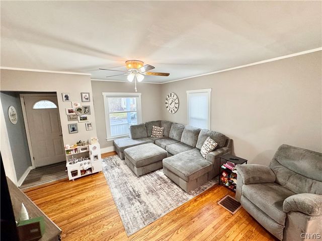 17 Mattie Street, Auburn, NY 13021