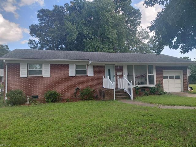 120 Latham DR, Newport News, VA 23605