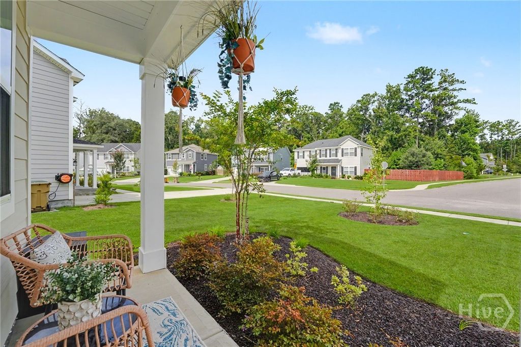 Image 6 of property listing at 147 Brennan Drive, Richmond Hill, GA 31324