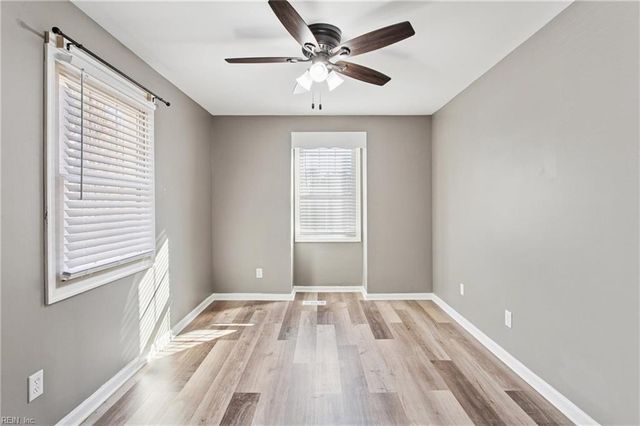 380 Circuit Ln Unit F, Newport News, VA 23608